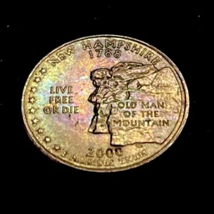 2000-D New Hampshire State Quarter - MONSTER RAINBOW π TONED! (Lot #118) - Picture 1 of 3