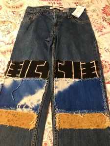 Urban Renewal Vintage Levis Relaxed Straight 550Jeans w/Patches 29x25 - Picture 1 of 12