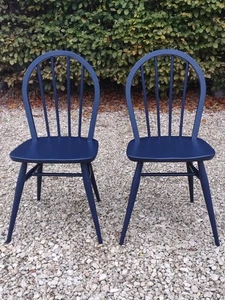 X2 SOLID ELM WINDSOR ERCOL 400 DINING CHAIRS IN PLIMSOLL PAINT & PAPER LIBRARY  - Picture 1 of 4