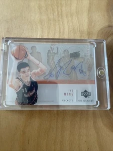 2003/04 Upper Deck Glass YAO MING auto HOF Rockets - Picture 1 of 7