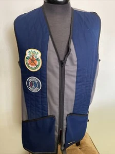 Barbour Shooting Hunting Vest Made In England SZ C44 / 112 CM Beretta Firearms - Picture 1 of 18