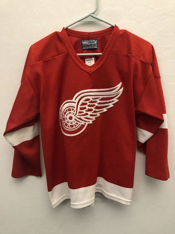 Detroit Red Wings Red NHL Jersey Youth Large/Xlarge Bauer Cover