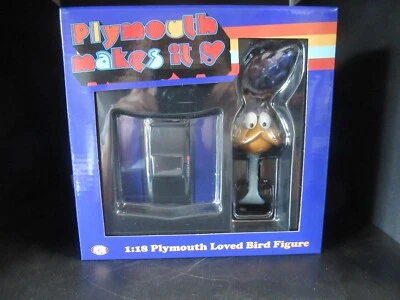 PLYMOUTH LOVED BIRD FIGURE PLUM CRAZY 1:18 HOOD STAND DISPLAY ACME A1800172 - Image 1 of 4