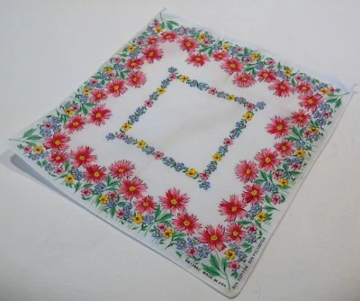 Pañuelo vintage para damas rosa y amarillo flor elástica en blanco con cuadrado en el centro. Foto 1 de 4