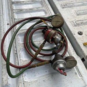 Set Of Napa Linde Single Stage Oxygen Acetylene Gauges R-208 0006 75 Hose Valve - Picture 1 of 8