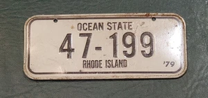 Placa de licencia de motocicleta vintage para Rhode Island 1979 - Imagen 1 de 1