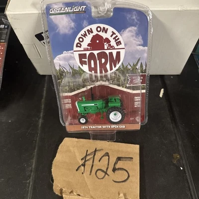 Tractor 1974 '74 con cabina abierta abajo en la granja tractor serie 5 luz verde 2021 Foto 1 de 4