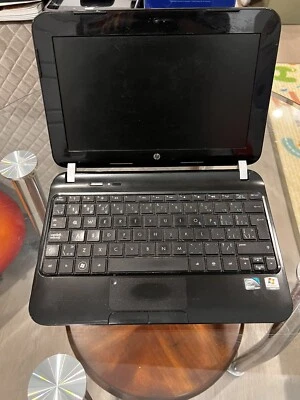 HP Mini 110-3830CA 10.1" Atom N455 Windows 7 Starter FOR PARTS AS IS ! - Imagen 1 de 4