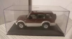 MINICHAMPS Pauls Model Art Mitsubishi Pajero 2800 LWB 1:43 modellino auto rosso scuro - Foto 1 di 7