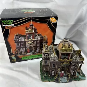 Lemax Spooky Town 2009 Phantom’s Opera House #95807 Retired Working - Bild 1 von 21