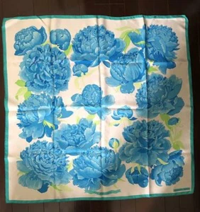 HERMES Paris Carre 90 100% Silk Scarf Stole Les Pivoines Flower Print White Blue - Picture 1 of 5