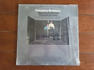 Compton Brothers* ‎– Haunted House  Dot Records ‎– DLP 25974  Vinyl, LP 1970 - Picture 1 of 6
