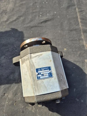 Gaproni hydraulic pump fits JCB Telehandler - Image 1 of 4