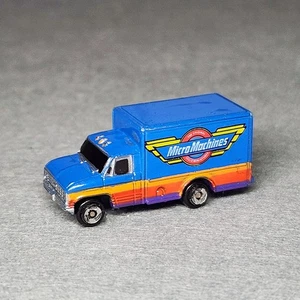 Vintage Galoob Micro Machines, blaues MM Logo Ford Kastenwagen - Bild 1 von 5