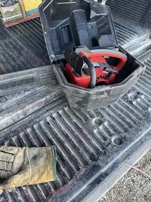 HOMELITE LittleRed XL Chainsaw  with original carry case. Starts and Runs - Image 1 of 4