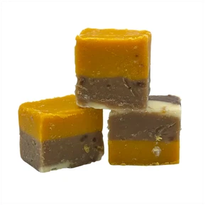 The Fudge Factory Salted Caramel Cheesecake with Biscoffi - Bild 1 von 5