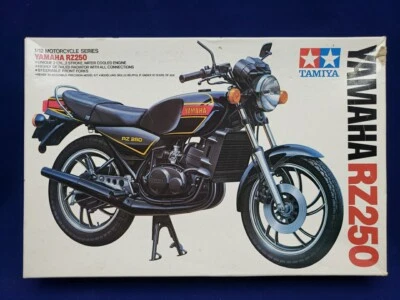 Vintage Tamiya Yamaha RZ250 Motorcycle 1/12 Scale Precision Model Kit Made Japan - Image 1 of 4