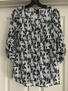 Buckle BKE Boutique Button Up Size XS Roll Tab Long Sleeve Lightweight Blouse - Picture 1 of 8