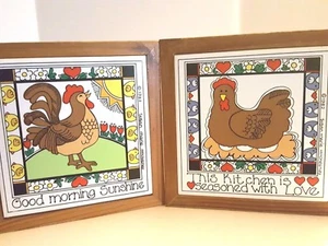 VINTAGE 1982 SUSAN MARIE MCCHESNEY FLIESENKUNST HAHN & HENNE UNTERSETZER 2 STÜCK - Bild 1 von 12