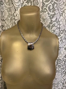 Collar Firmado "Chico's" Tono Plata Acentos Tono Dorado 20.5 " - Imagen 1 de 8