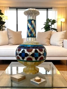 Jarrón floral hecho a mano de 10" de mármol blanco con incrustaciones de lapislázuli y fregona para decoración del hogar - Imagen 1 de 8