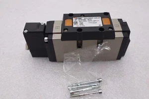 SMC 30-VFS4100-5FZC / 30VFS41005FZC NUEVO CAJA ABIERTA 19 STOCK DISPONIBLE 1767-A - Imagen 1 de 2