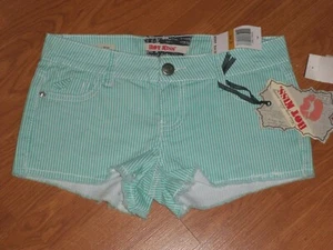 HOT KISS JEAN CICI SHORTS SIZE 3 GREEN WHITE STRIPE STRETCH MSRP:$24.50 NWT - Picture 1 of 2