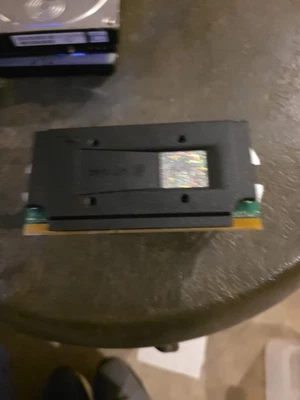 CPU Intel Pentium 3 450 MHz (450/512/100) SL364 con disipador térmico  Foto 1 de 4