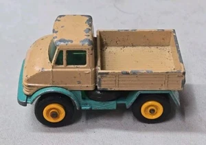 No 49 Unimog Cream Teal Green Yellow Wheels Matchbox Lesney England - Picture 1 of 6