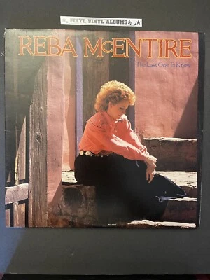 REBA MCENTIRE-LOT OF TWO (2) VINYL LP’s-EX - Image 1 of 4