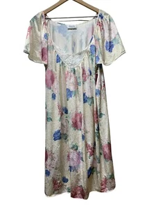 Vtg Vanity Fair Nylon Lace Gown Robe Floral Sz XXL House Dress Short Sleeve - Picture 1 of 7