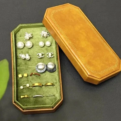 Vintage Style Leather Jewelry Box – Retro Ring & Earring Organizer - Image 1 of 4