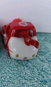 Dream TOMICA SP Hello Kitty /3 Apples - Picture 1 of 2