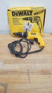 DEWALT DW255 TALADRO DESTORNILLADOR REVERSIBLE DE ALTA VELOCIDAD VARIABLE PARA PANELES DE YESO VSR - Imagen 1 de 11