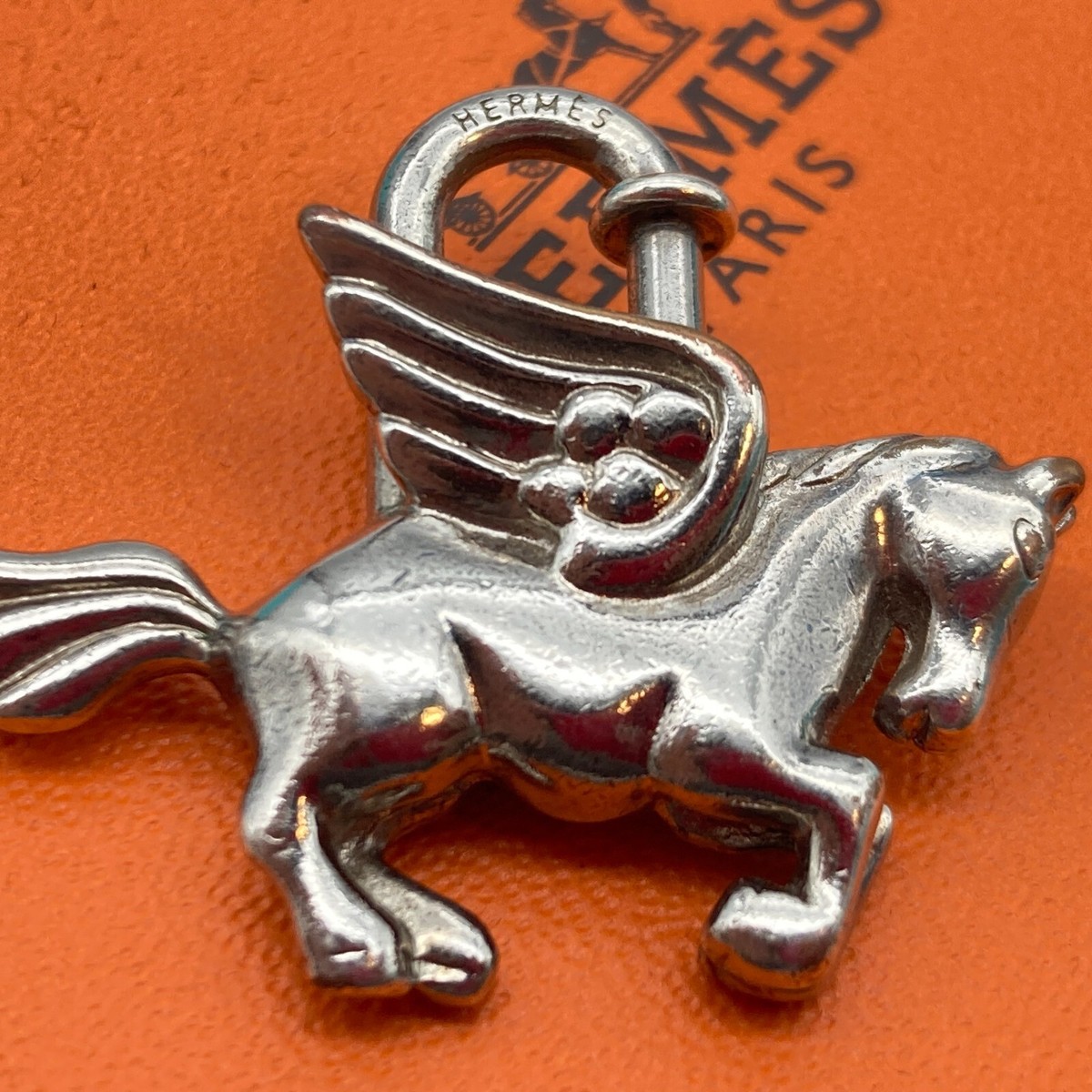 エルメス Hermesカルメン ローズアザレ