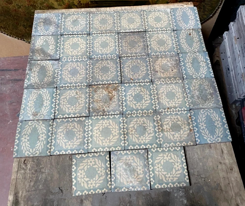 Anciens carreaux de ciment des années 1920 - Photo 1/4