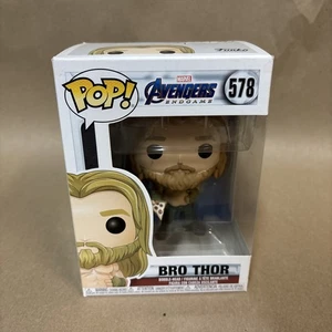 Funko Pop! Bro Thor con Pizza #578 | Avengers Endgame | Figura Marvel sin camisa - Imagen 1 de 6