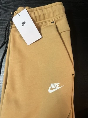 Calça jogger masculina Nike Sportswear Tech Fleece tamanho: pequena🔥 dourada CU4495-722 - Imagem 1 de 4