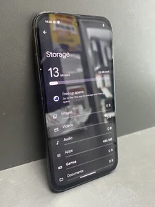 Google Pixel 8a 128GB Obsidian entsperrt - Bild 1 von 2