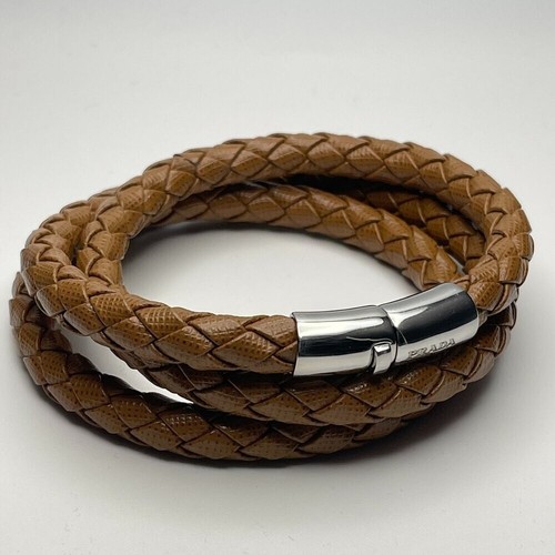 Bracciale Prada in pelle saffiano intrecciata triplo avvolgimento marrone 