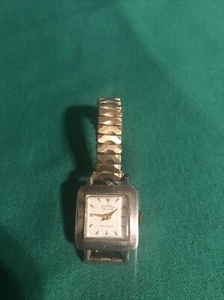 Vintage Suisse De Luxe Antimagnetic Wind-Up Watch (needs repair) - Picture 1 of 9