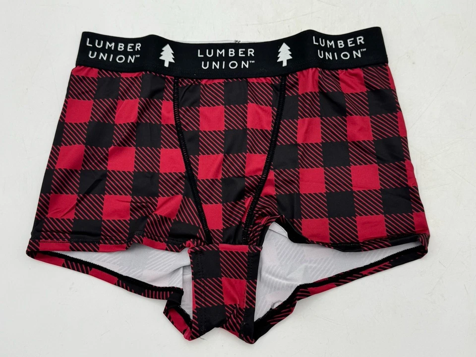 Красные и черные женские шорты-бойшорты в клетку с принтом Buffalo — НОВЫЕ — LumberUnion - Изображение 1 из 4