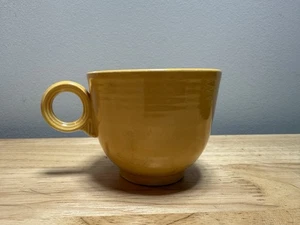 Fiesta Vintage Yellow Teacup w/ Ring Handle Fiestaware - Tea & Coffee Cup - Picture 1 of 6