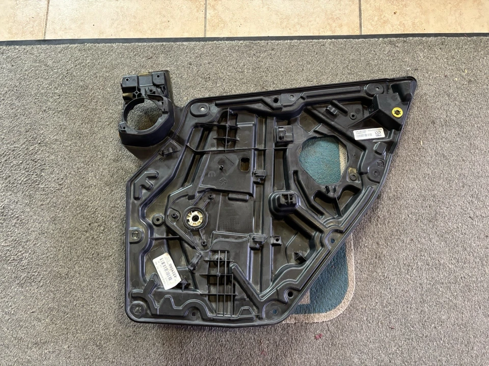 Dodge Charger/Chrysler 300 2011-2023 conjunto regulador ventana trasera pasajero derecho Foto 1 de 4