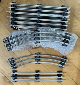 16 Pieces LIONEL O GAUGE Tubular Track 10” Pieces 8 Straight & 8 Curved - Picture 1 of 4
