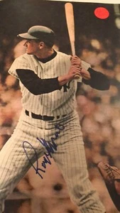 Roger Maris autographed 8x10 color magazine photo JSA certified - Picture 1 of 3