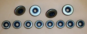 Sellos de perno de cubierta de válvula Yamaha - 8 exteriores más pequeños y 4 interiores más grandes JUEGO COMPLETO 12 - Imagen 1 de 1