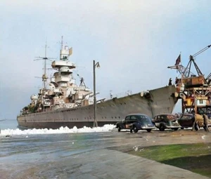 Vintage WWII Photo – German Heavy Cruiser Prinz Eugen 🇩🇪 in Boston Harbor 1946 - Picture 1 of 3