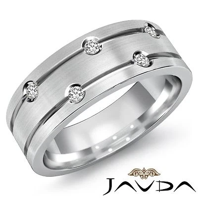 Preciosa alianza de platino de media boda de diamantes redondos de 5 piedras para hombre 0,55 quilates Foto 1 de 3