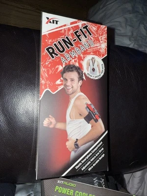 Waterproof Armband Case Sports Running Exercise Arm Band Phone Holder / Key Bag  - Image 1 of 2